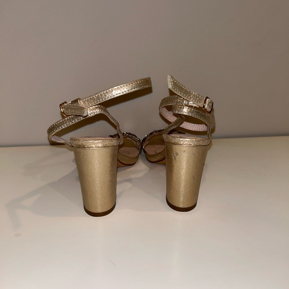 DeBlossom Gold Glitter Heels - Picture 3 of 4